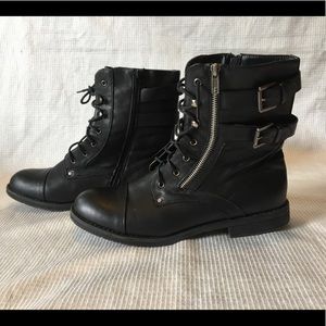 Combat boots black 12M